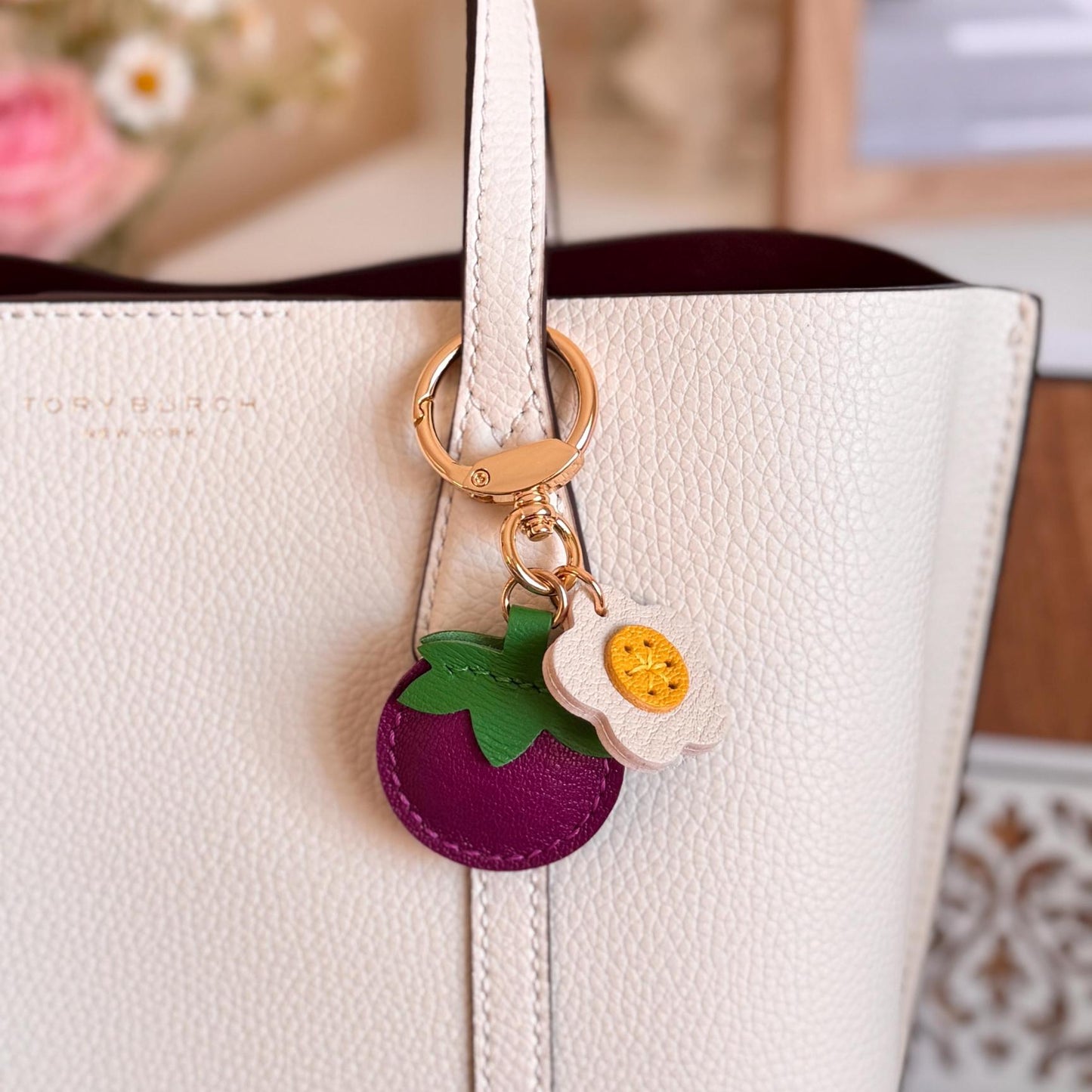 🍊🌼Leather Fruit And Flower Key Fob