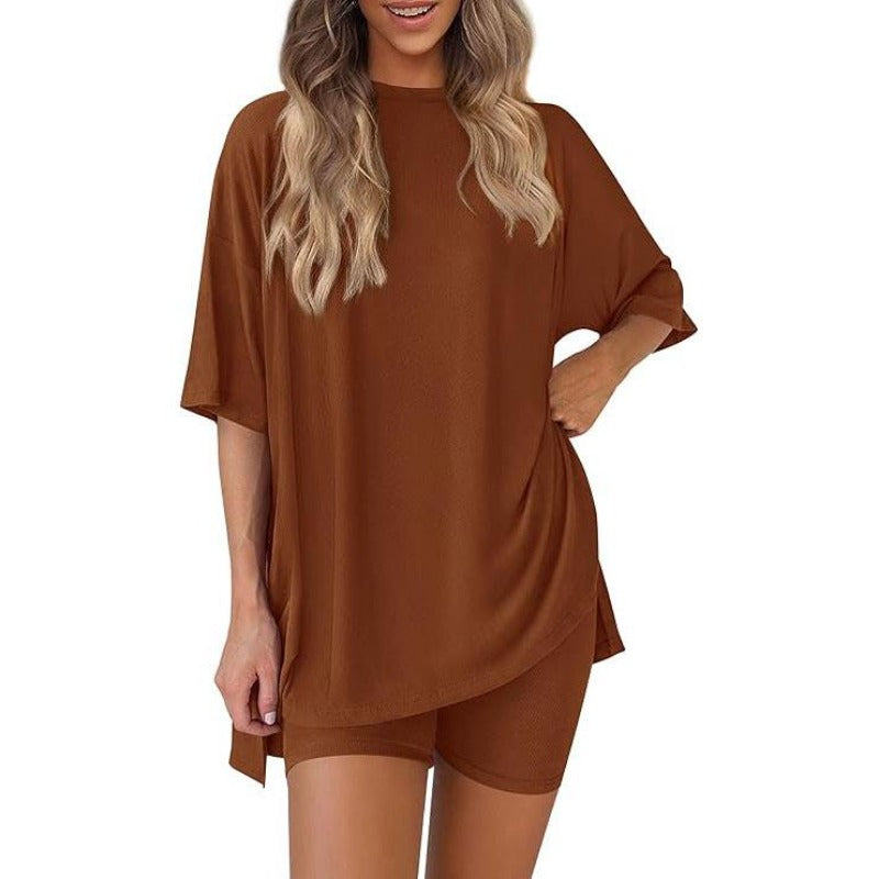 Feather-Soft Lounge Set — Oversized Tee & Pocket Biker Shorts for All-Day Chill