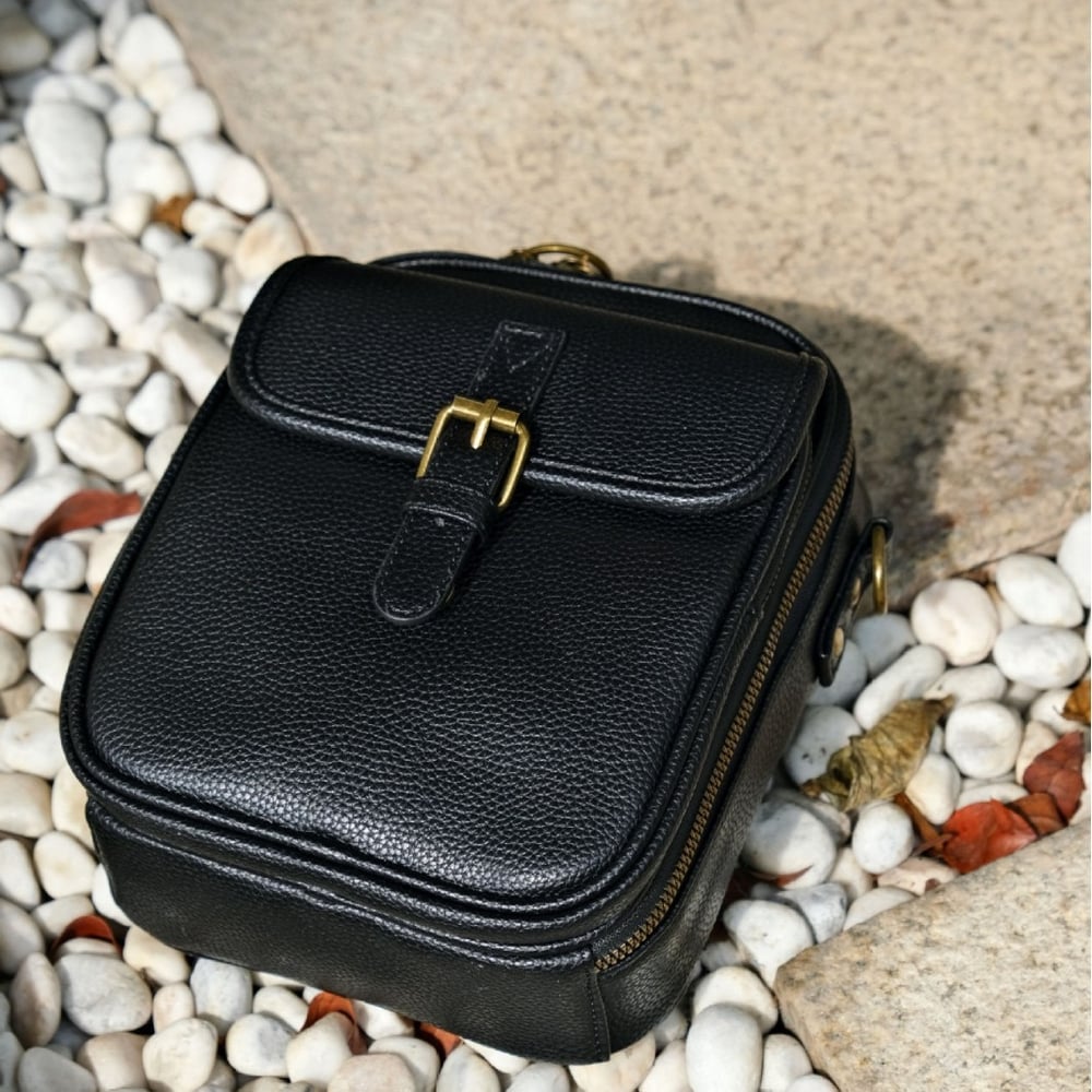 👜Practiqustin Urvashi Crossbody Leather Bag
