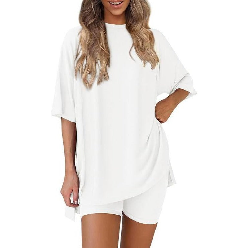 Feather-Soft Lounge Set — Oversized Tee & Pocket Biker Shorts for All-Day Chill