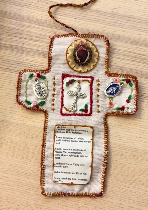 ✝️Handmade Stuitched Pocket Shrine With Silver Cross