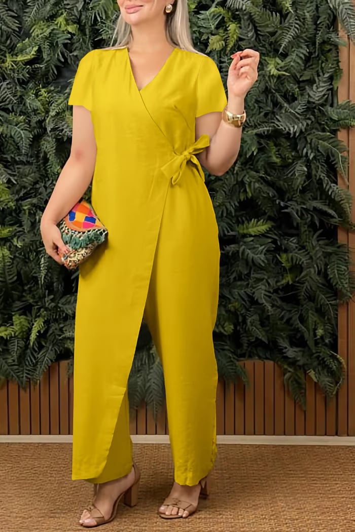 👩Women's V-Neck Jumpsuit – Stretchy, Machine Washable & Size Inclusive