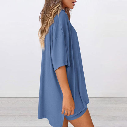 Feather-Soft Lounge Set — Oversized Tee & Pocket Biker Shorts for All-Day Chill