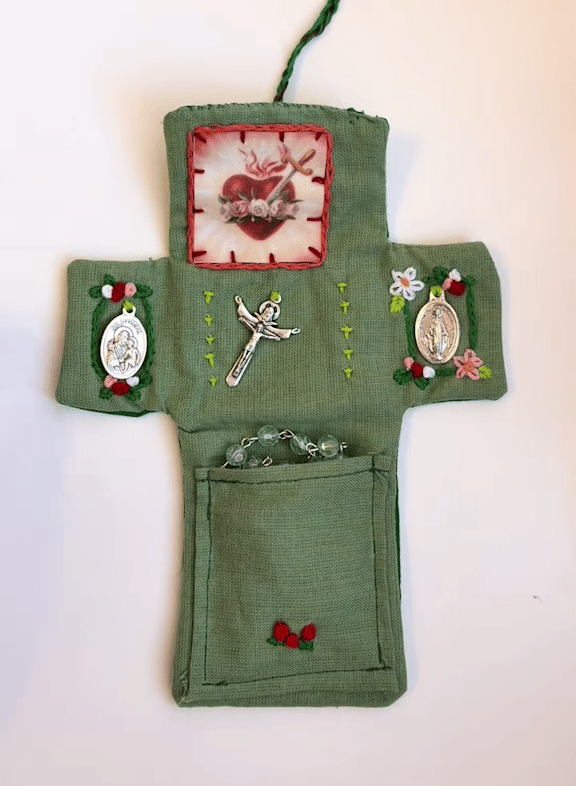 ✝️Handmade Stuitched Pocket Shrine With Silver Cross