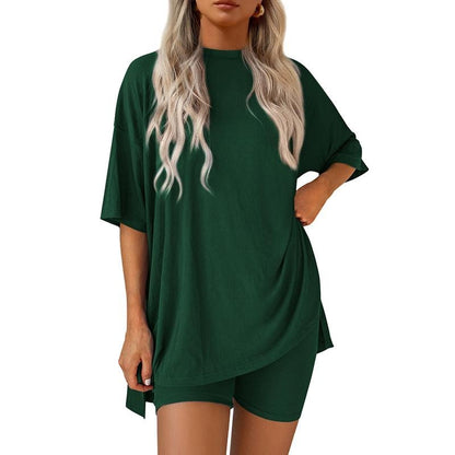 Feather-Soft Lounge Set — Oversized Tee & Pocket Biker Shorts for All-Day Chill